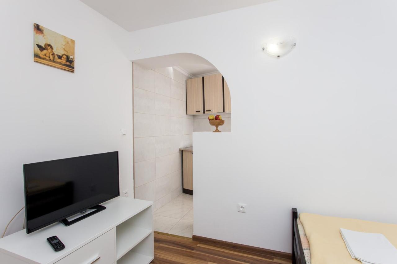 Apartments Djurkovic Mlini Exterior photo