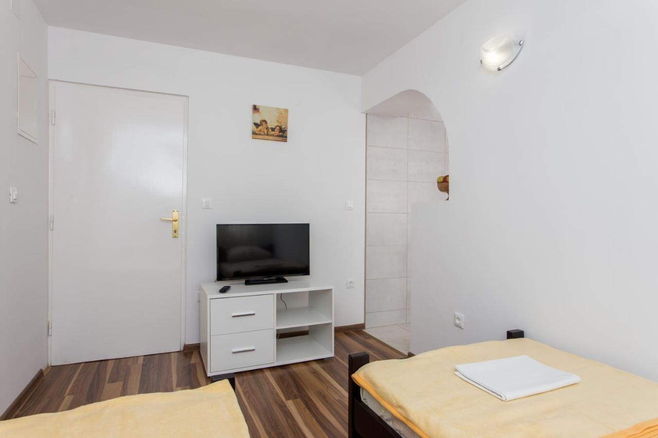 Apartments Djurkovic Mlini Exterior photo